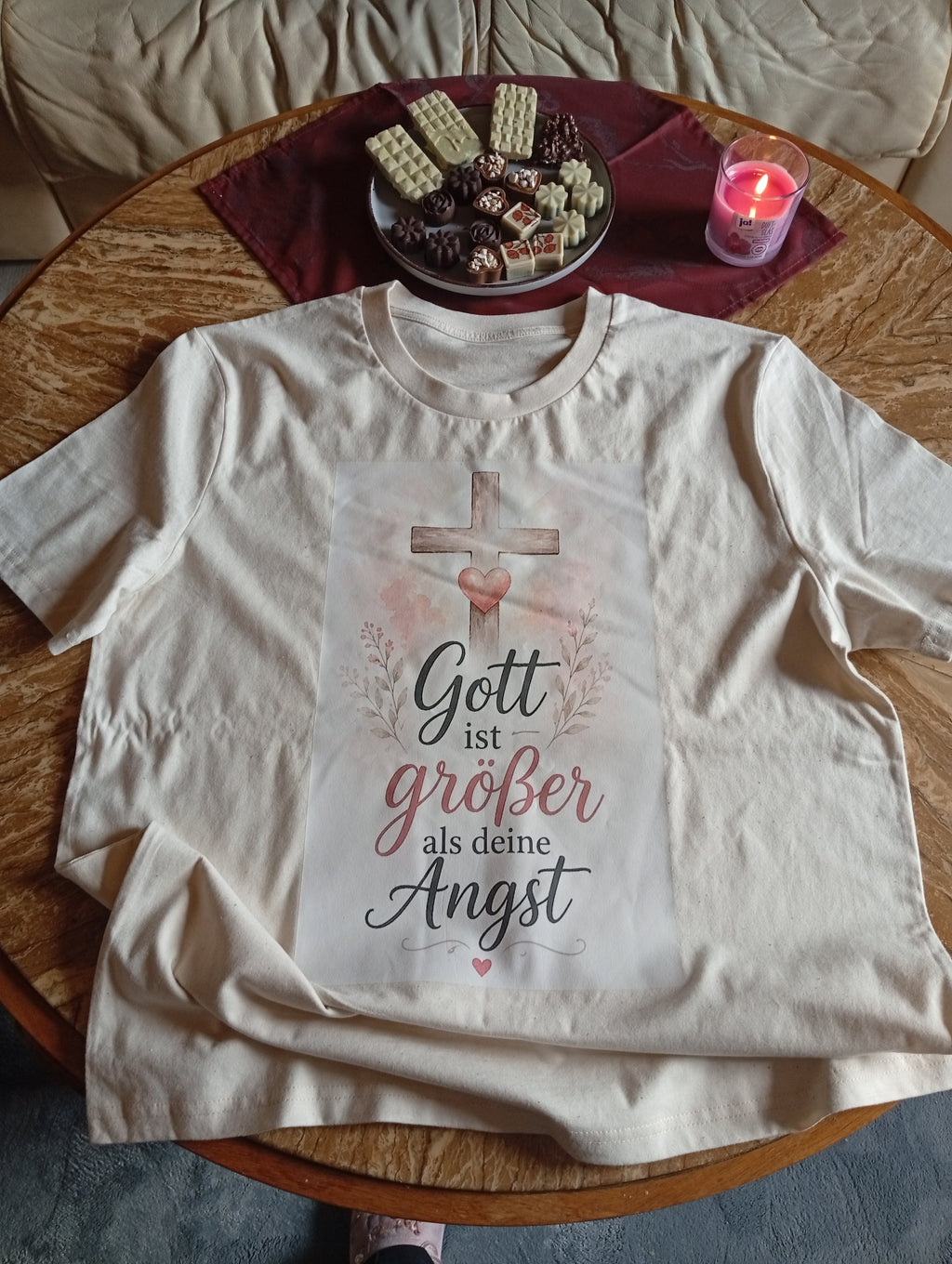 ✝️ „Gott ist größer - Glaube Shirt "