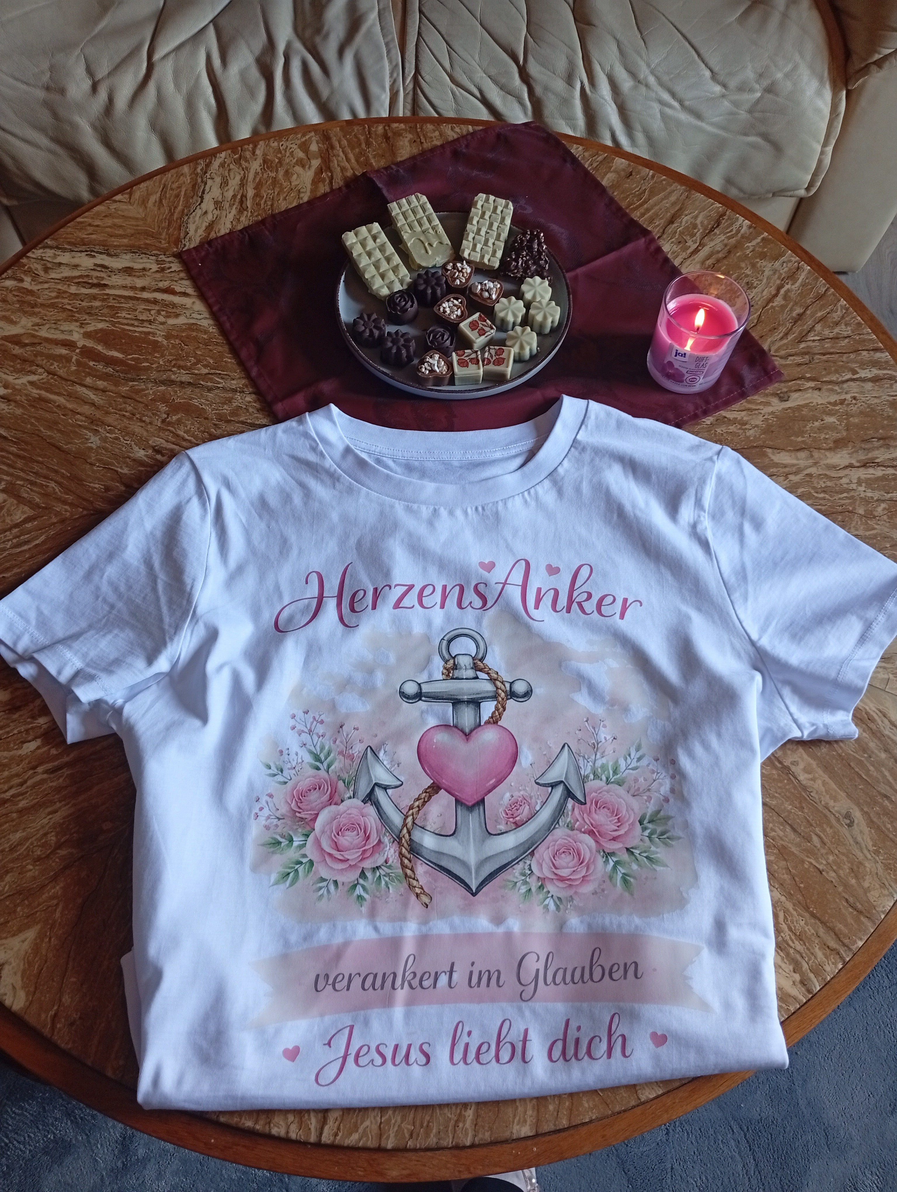 HerzensAnker Premium Organic Shirt Women - Jesus Loves You